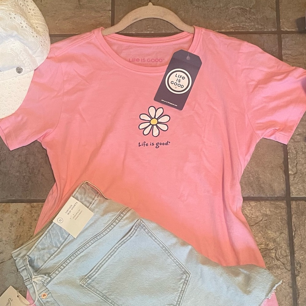 NWT LIFE IS GOOD 100% COTTON CRUSHER  T SHIRT